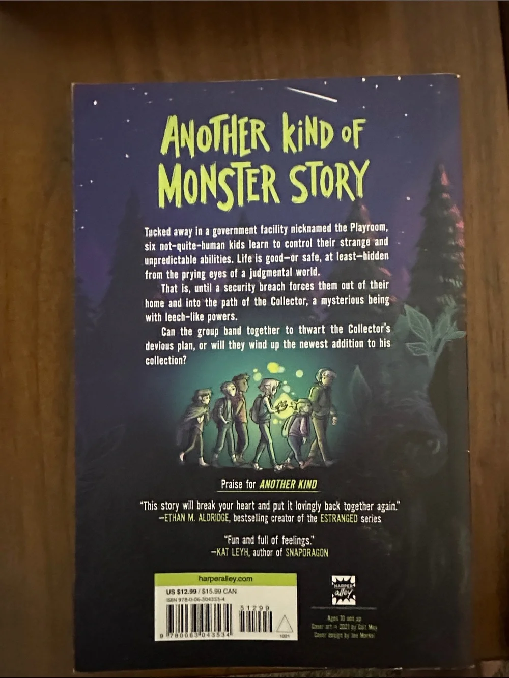 4 graphic novels